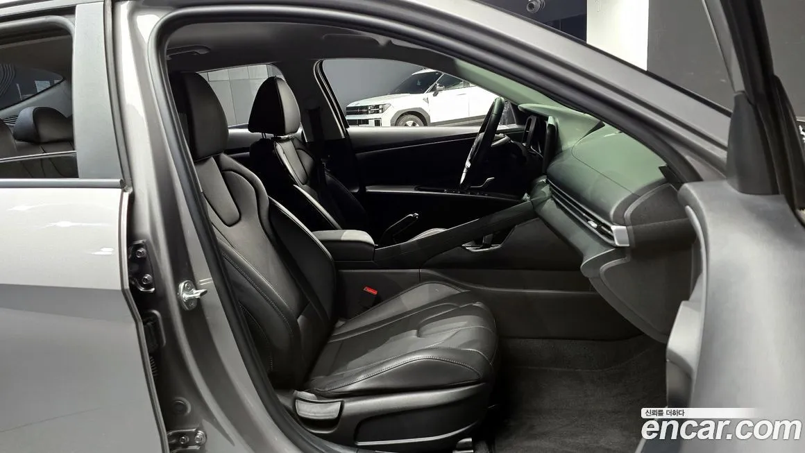 Hyundai AVANTE — фото 7