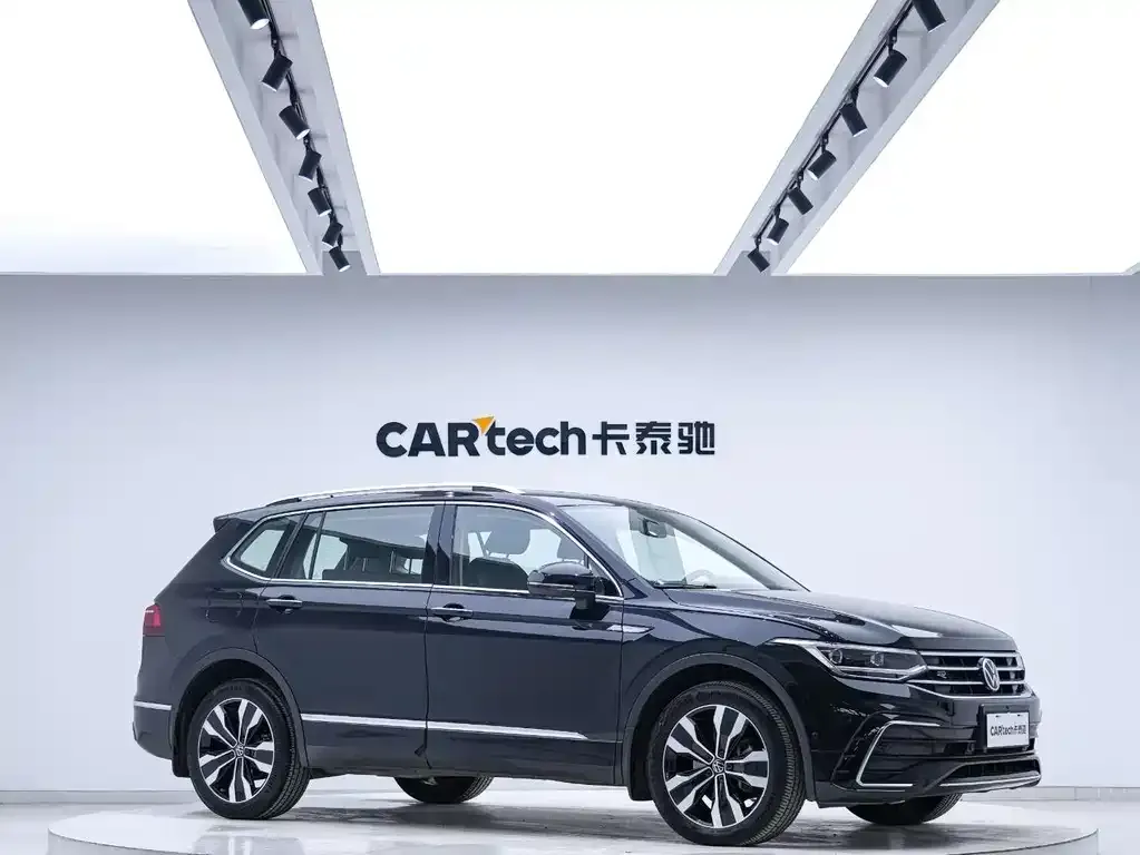 Volkswagen Tiguan L — фото 3