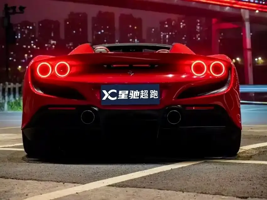 Ferrari F8 — фото 2