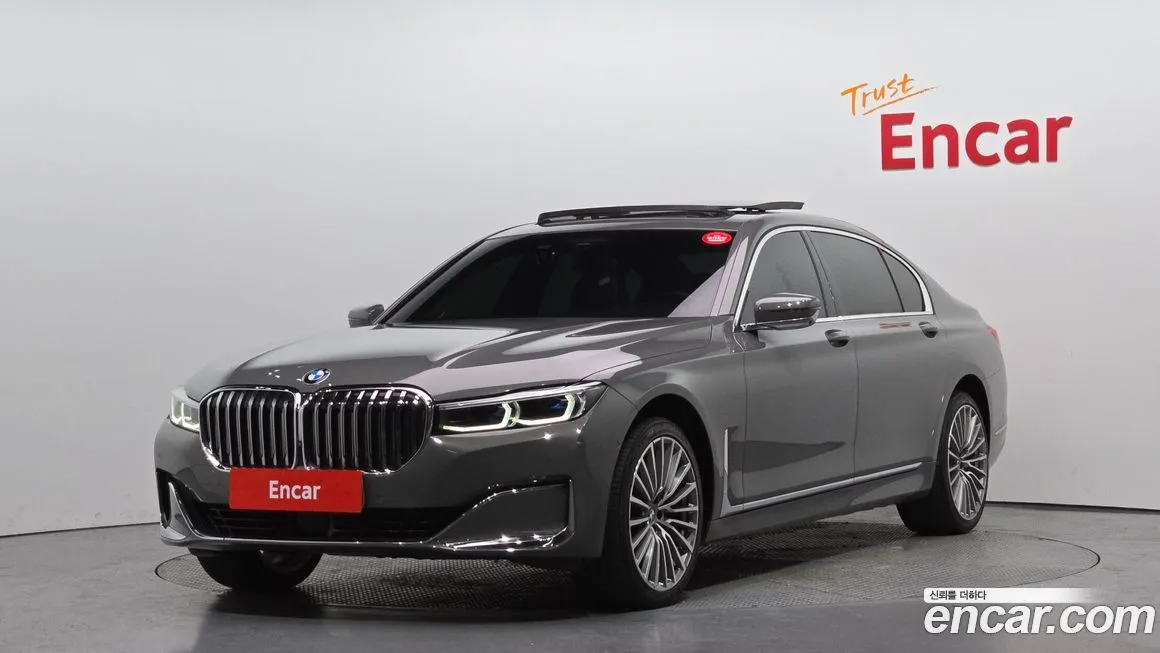 BMW 7-Series — фото 1