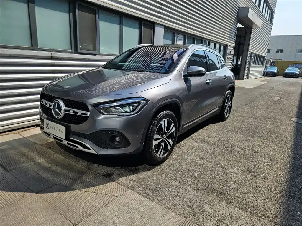 Mercedes-Benz GLA — фото 1