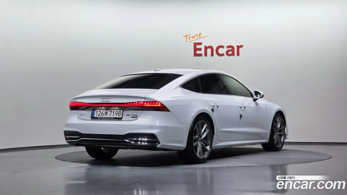 Audi A7 — фото 2