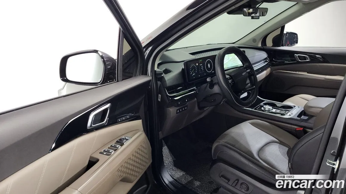 Kia Carnival — фото 10