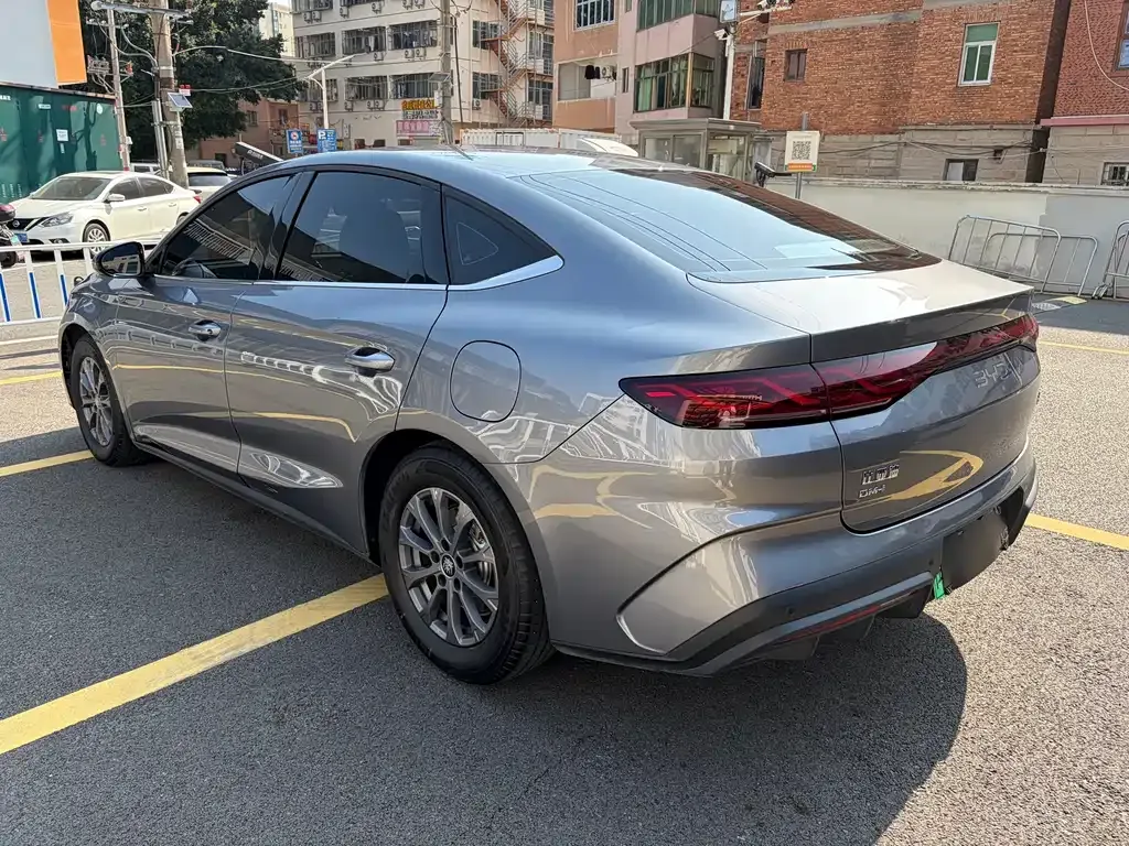 BYD Qin L — фото 7