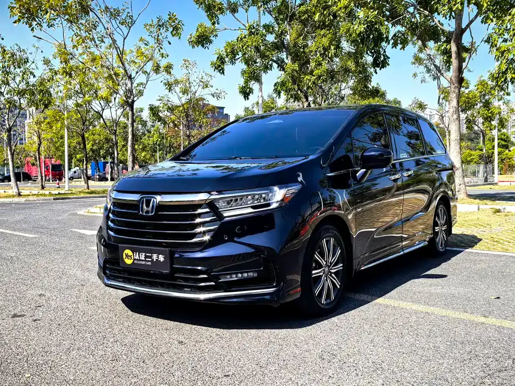 Honda Odyssey — фото 1