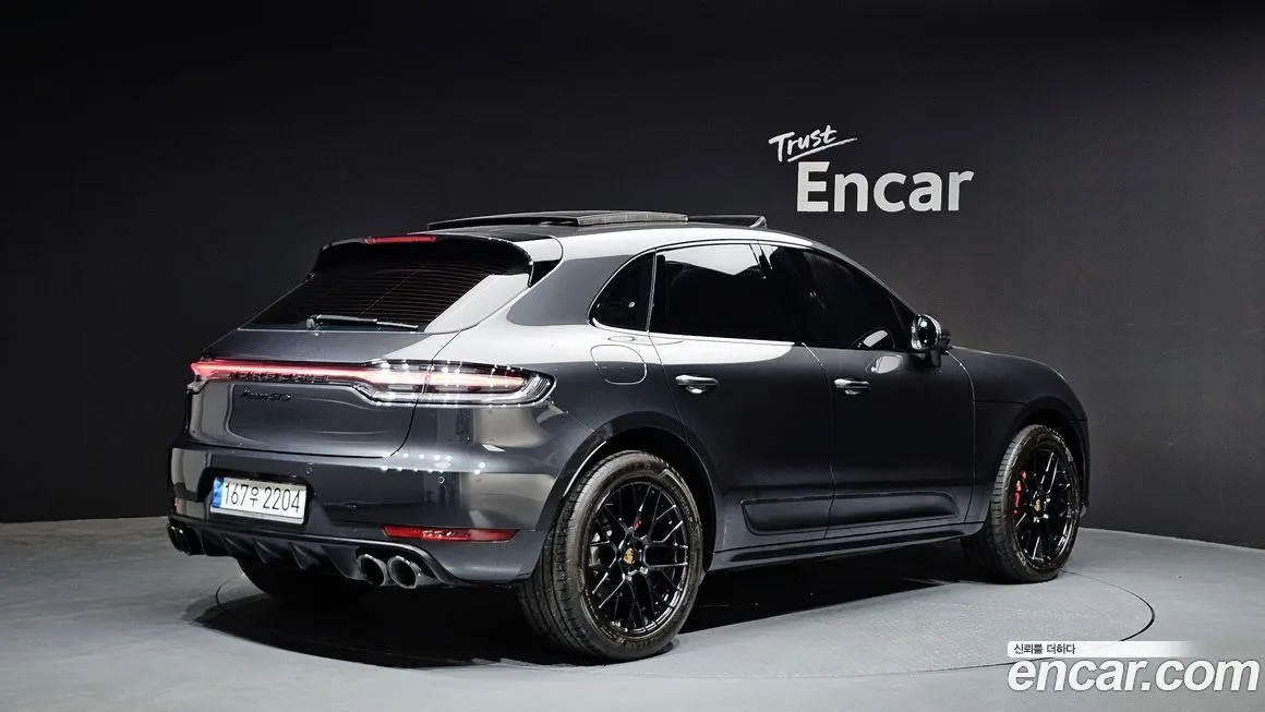 Porsche Macan — фото 3