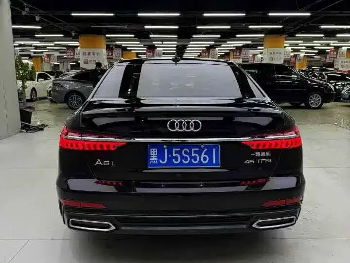 Audi A6L — фото 5
