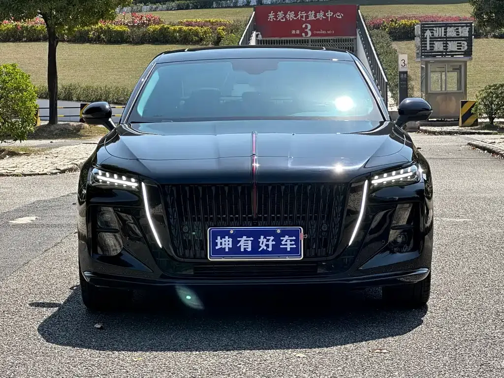 Hongqi H5 — фото 7