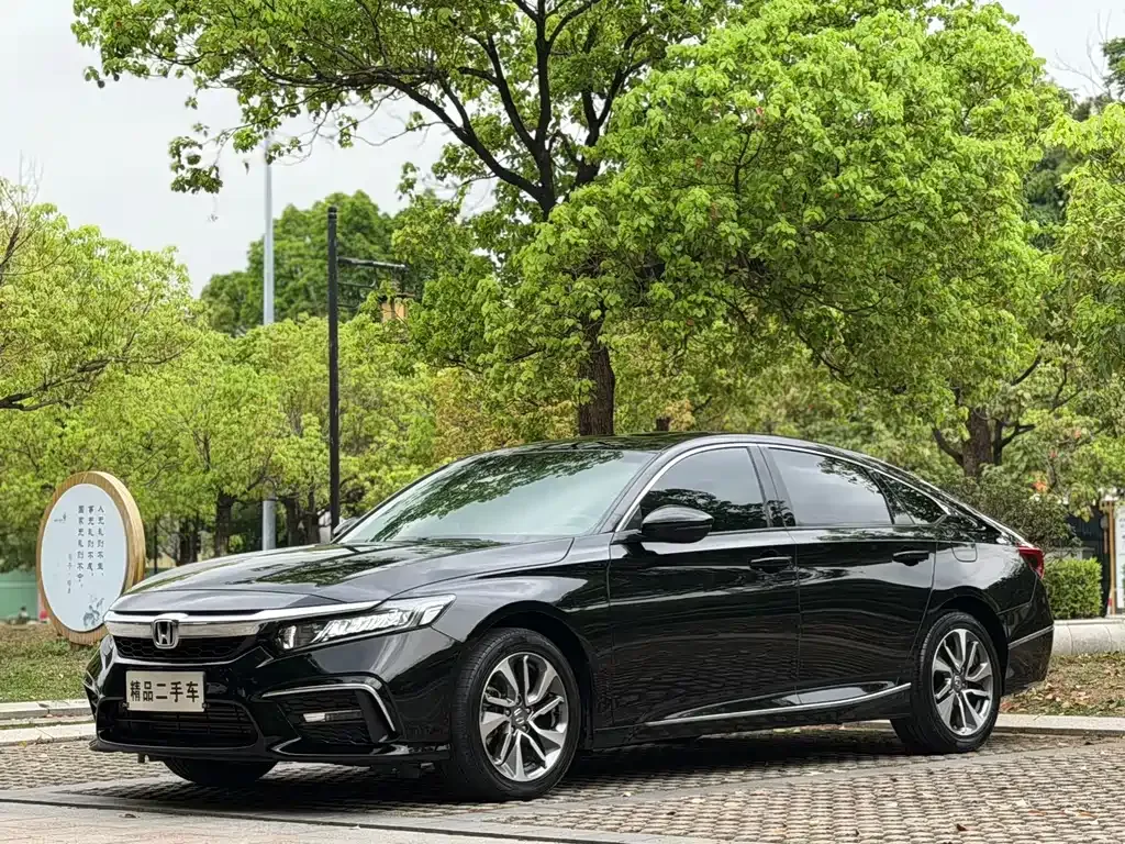 Honda Inspire — фото 1