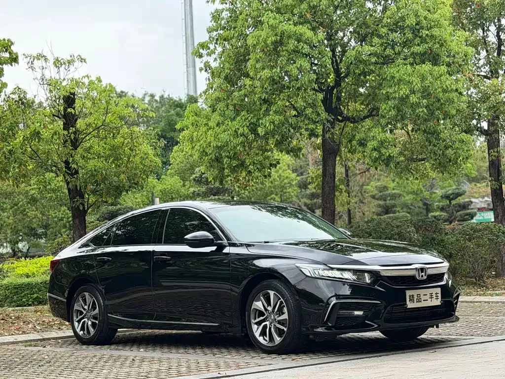 Honda Inspire — фото 10