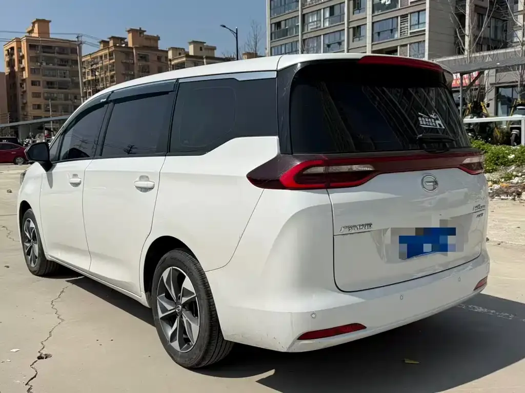GAC Motor Trumpchi M6 — фото 8