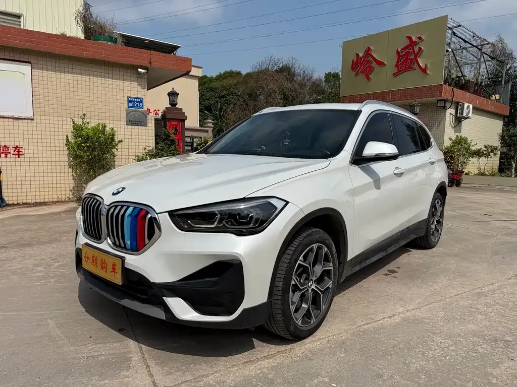 BMW X1 — фото 10
