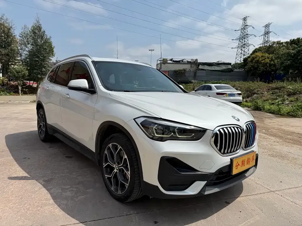 BMW X1 — фото 9