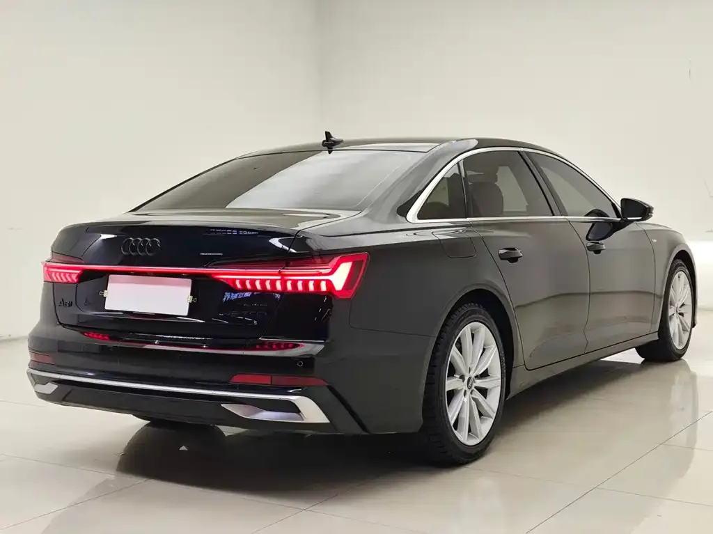 Audi A6L — фото 4