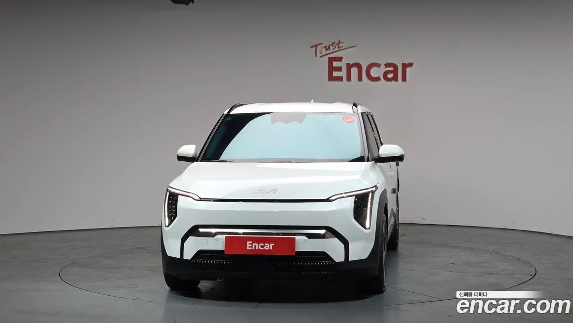 Kia EV3 — фото 8