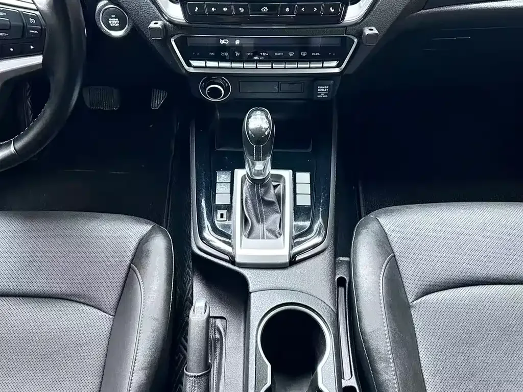 Isuzu D-MAX — фото 8