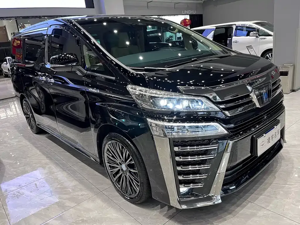 Toyota Vellfire — фото 9