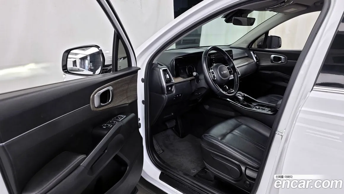 Kia Sorento — фото 7