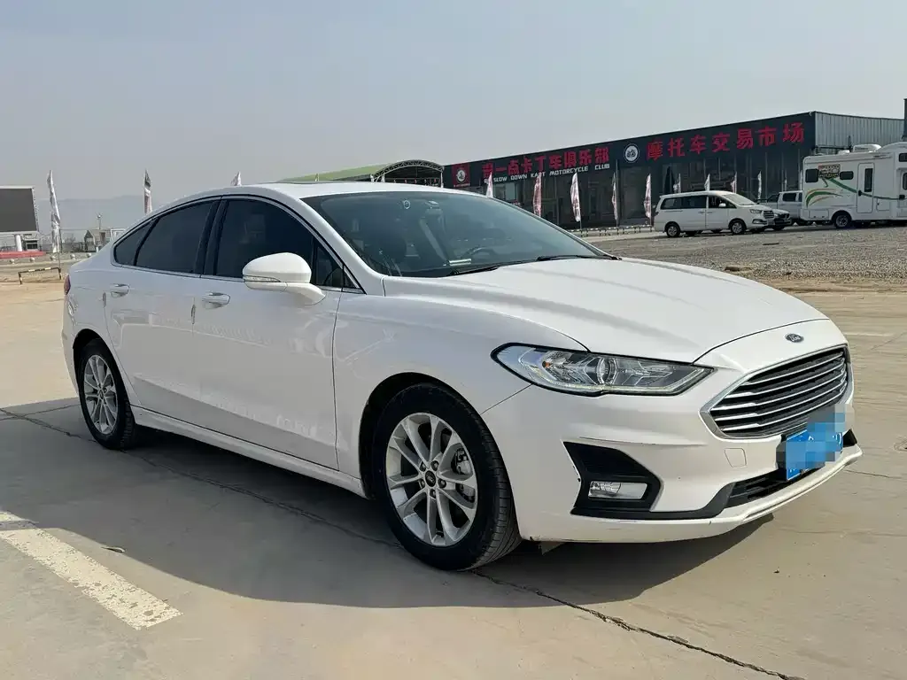 Ford Mondeo — фото 4