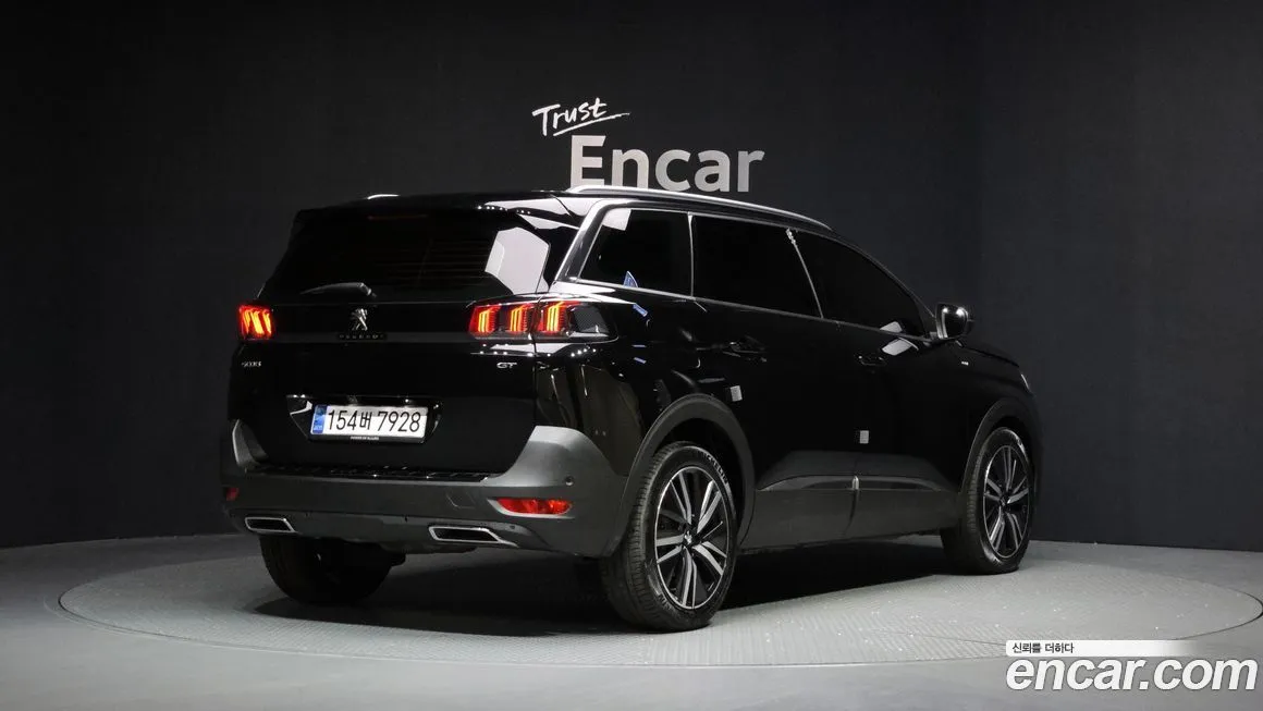 Peugeot 5008 — фото 2