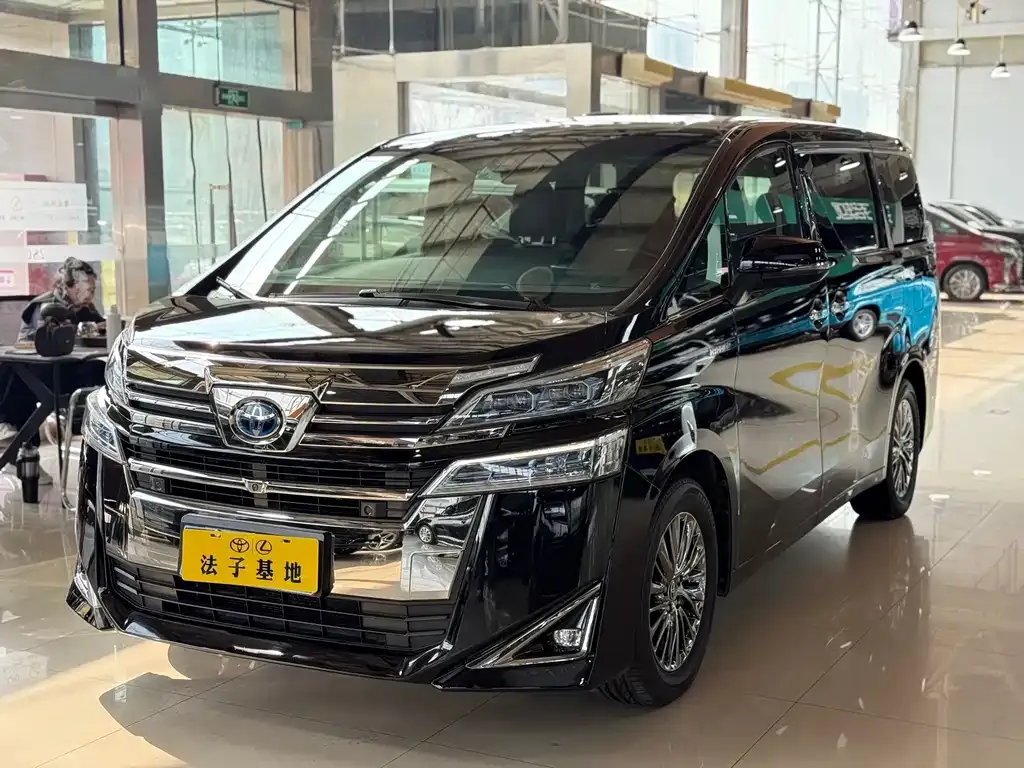 Toyota Vellfire — фото 10