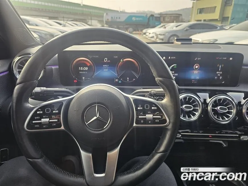 Mercedes-Benz A-Class — фото 10
