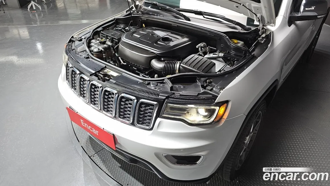 Jeep Cherokee — фото 8
