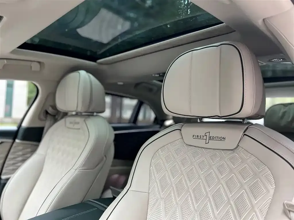 Bentley Flying Spur — фото 2