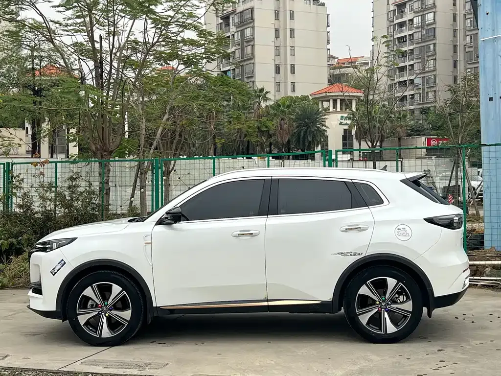 Changan CS75PLUS — фото 9