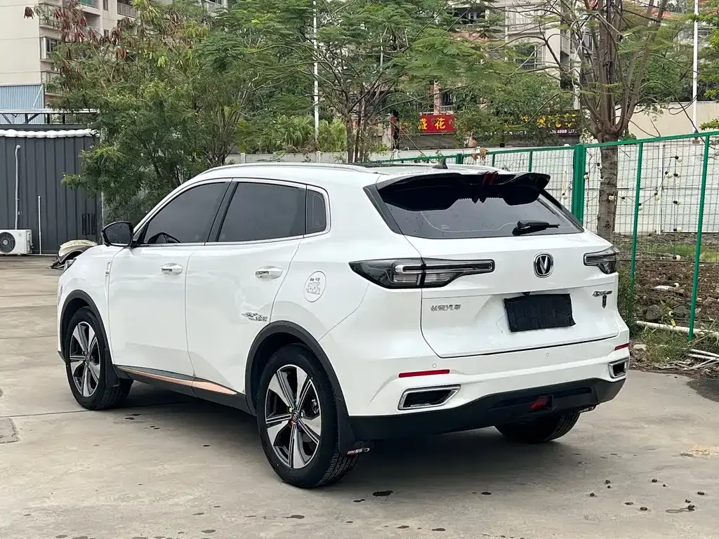 Changan CS75PLUS — фото 2
