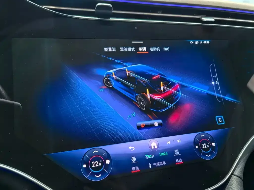 Mercedes-Benz EQS AMG — фото 4