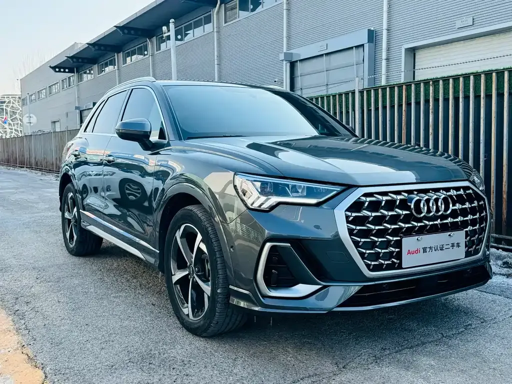 Audi Q3 — фото 5