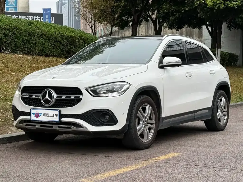 Mercedes-Benz GLA — фото 1