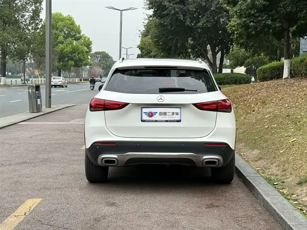 Mercedes-Benz GLA — фото 8