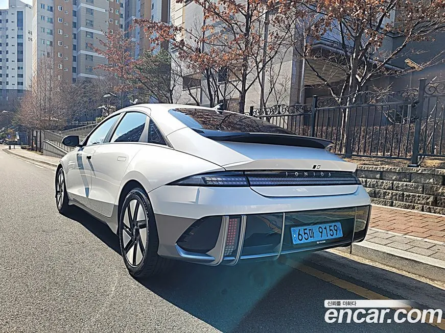 Hyundai Ioniq6 — фото 6