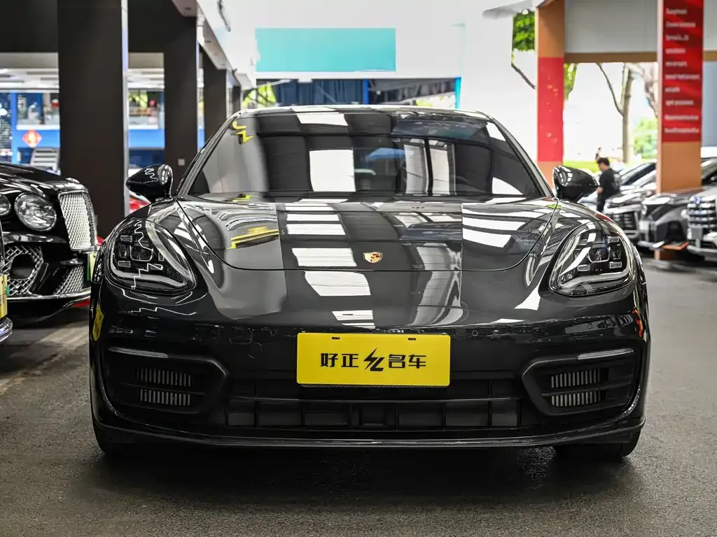 Porsche Panamera — фото 2