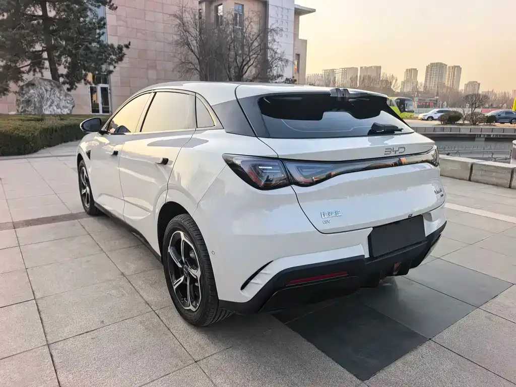 BYD Seal 06GT — фото 6
