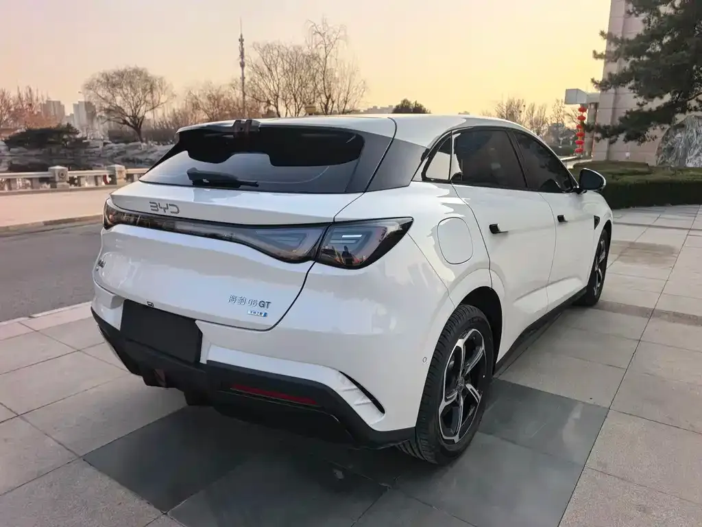 BYD Seal 06GT — фото 7