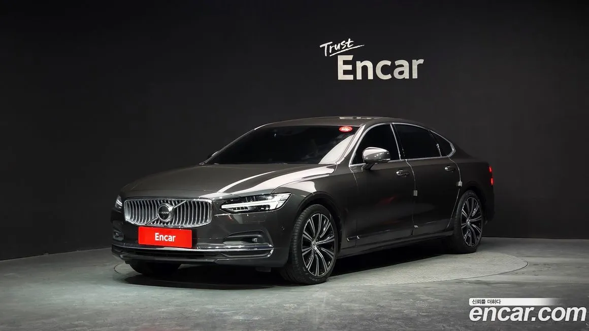 Volvo S90 — фото 1