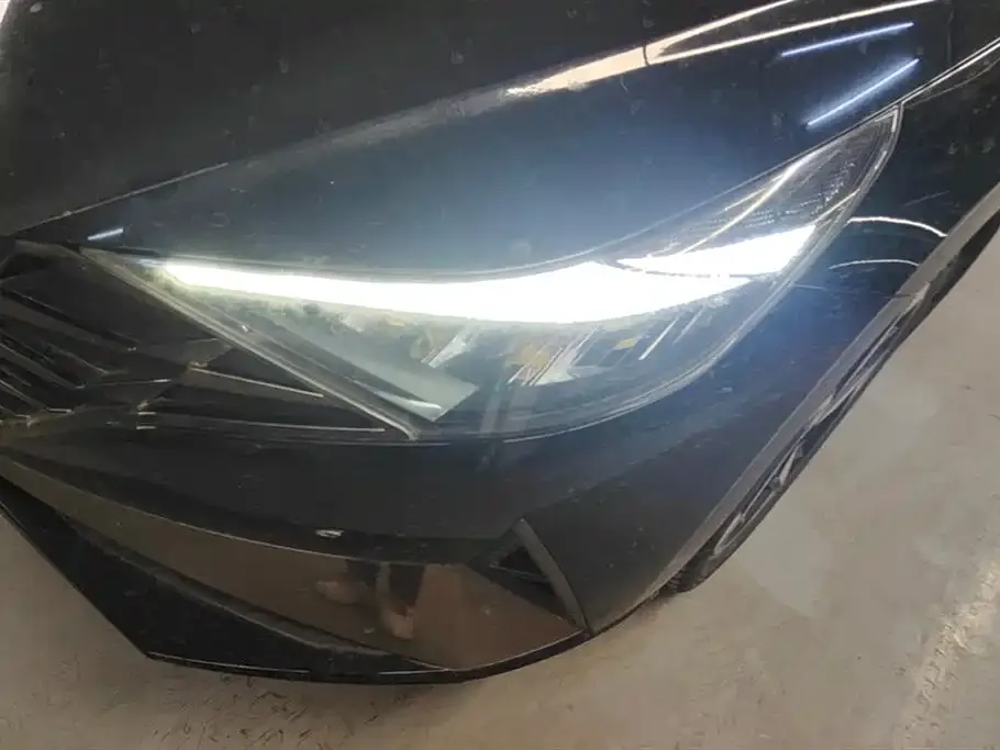 Hyundai Elantra — фото 2