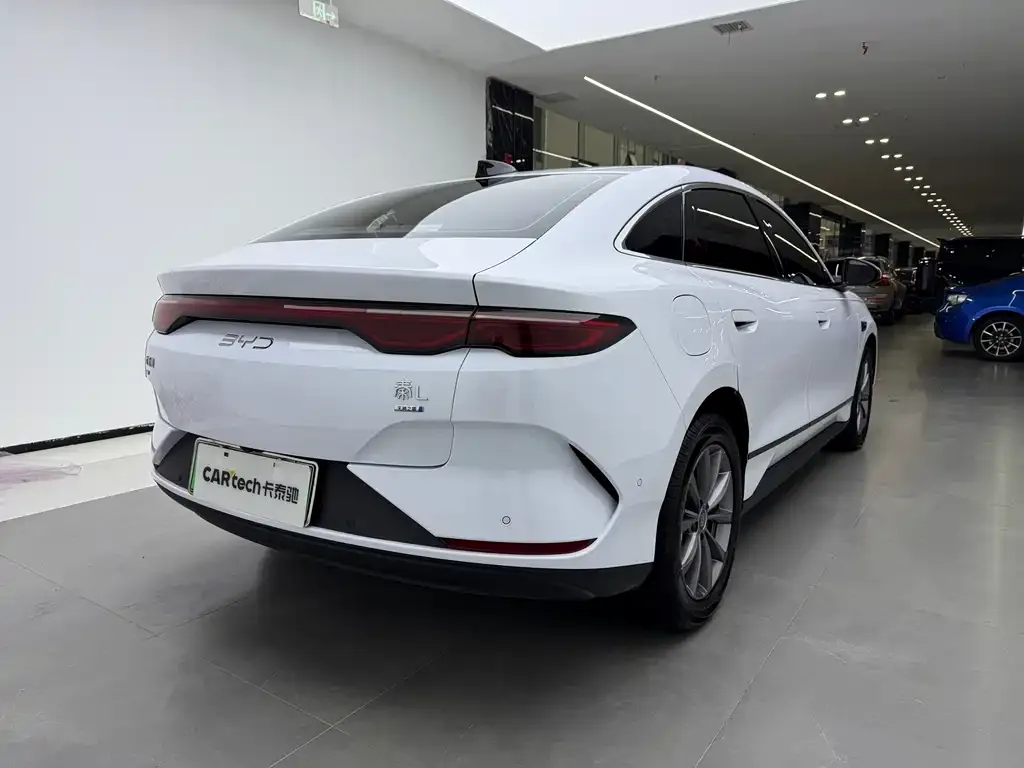 BYD Qin L — фото 8