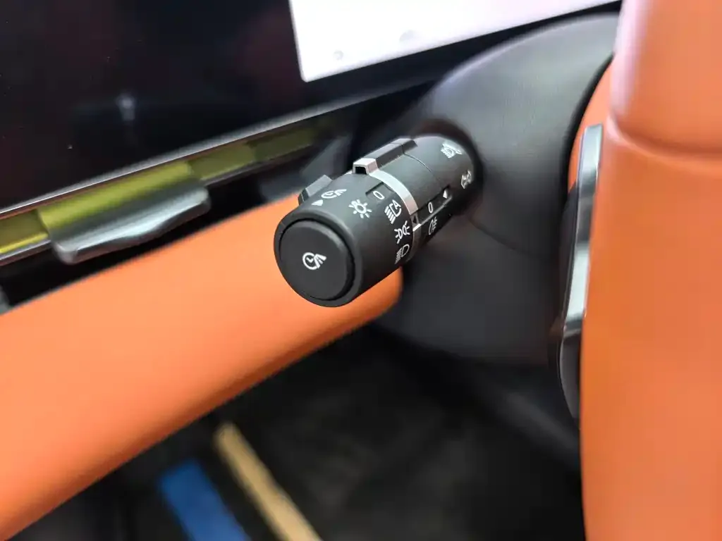 BYD Seal — фото 4