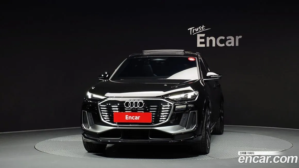 Audi Q6 e-tron — фото 4