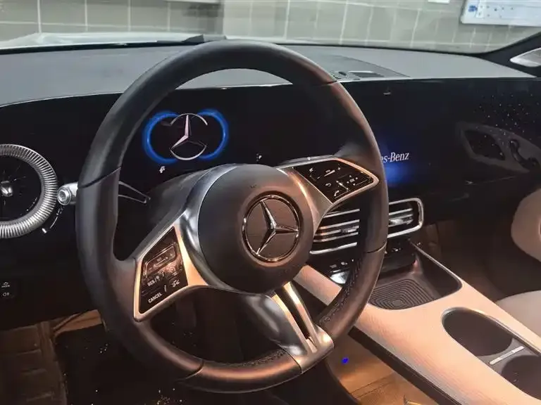 Mercedes-Benz CLA PHEV — фото 4