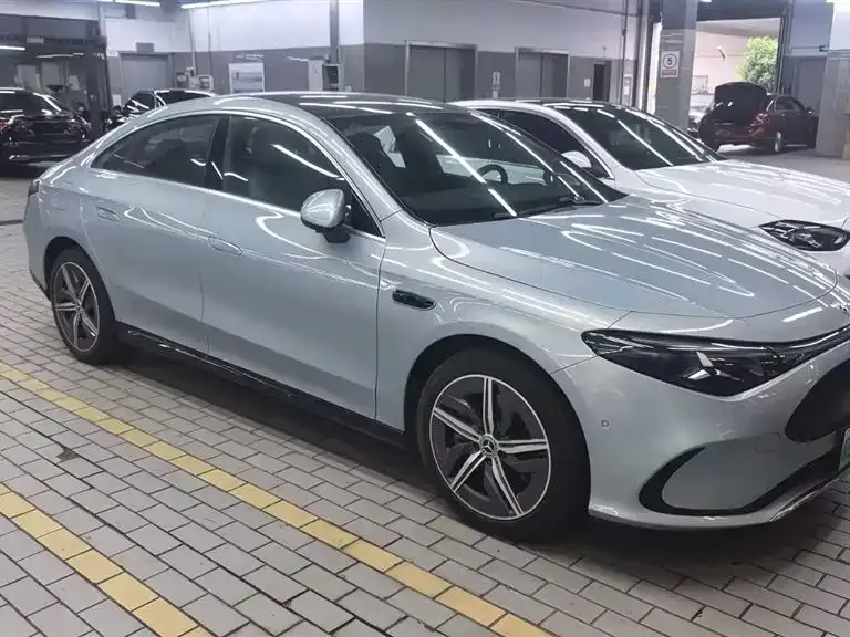 Mercedes-Benz CLA PHEV — фото 7