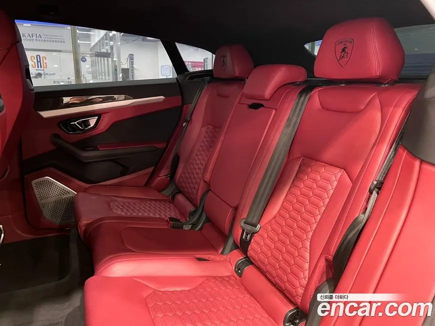 Lamborghini Urus — фото 7