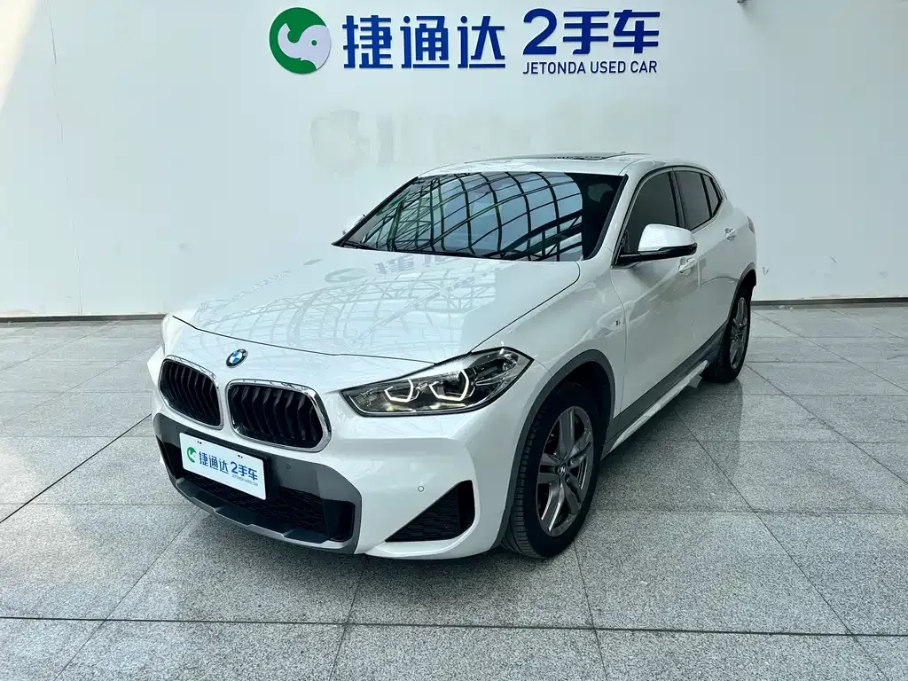 BMW X2 — фото 1