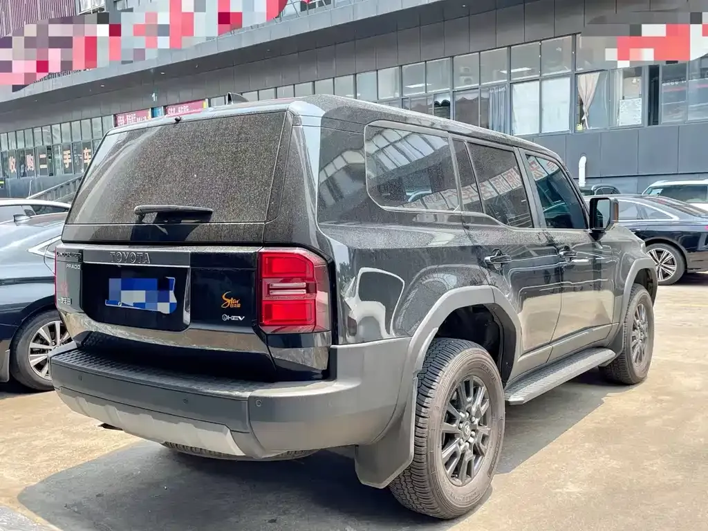 Toyota Prado — фото 6