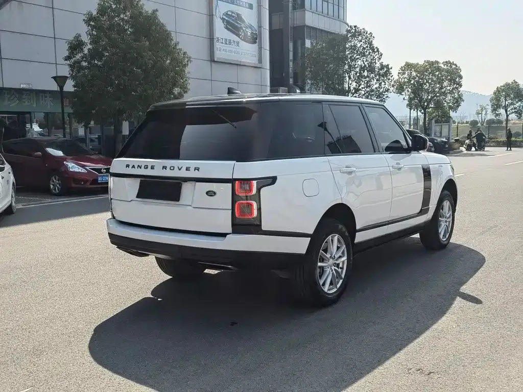 Land Rover Range Rover — фото 10