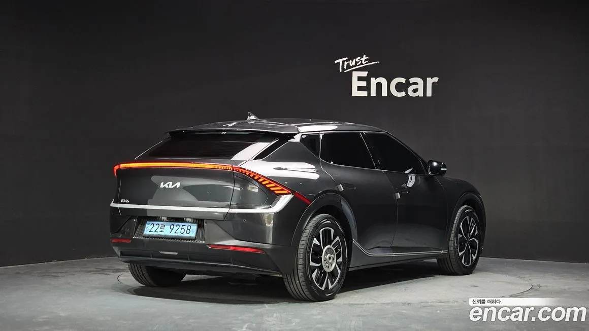 Kia EV6 — фото 9